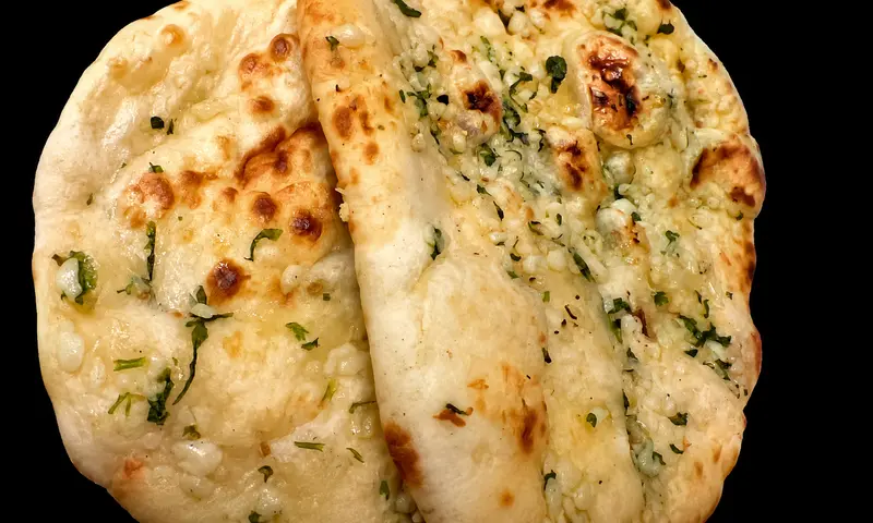 Garlic Naan (1 pc)